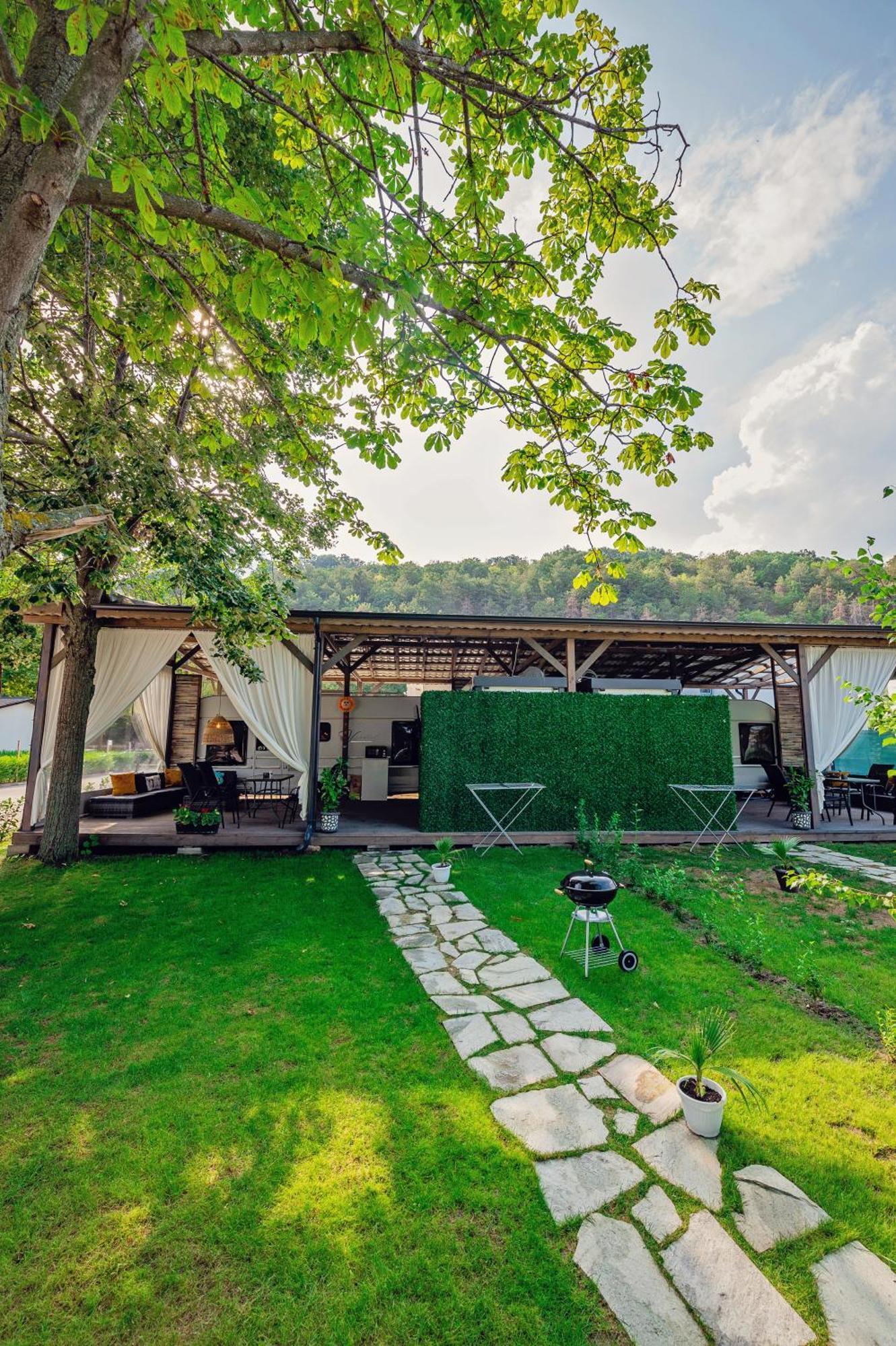 Hotel Каравани Avi Iris Фичоза Varna Exteriér fotografie
